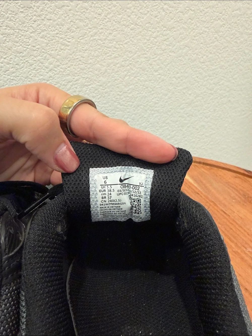 Nike Air Max Kids Black and White Low-Top Sneakers